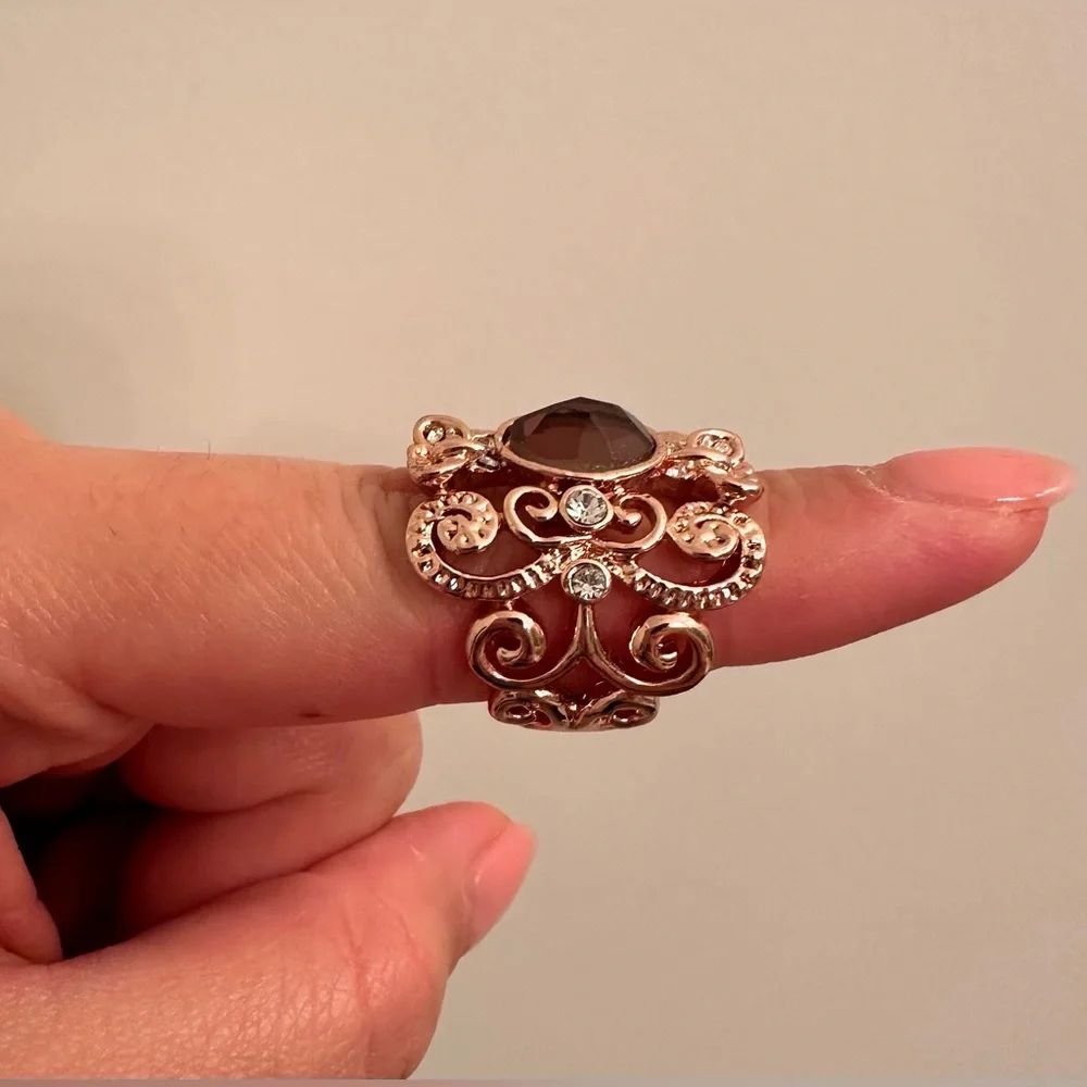 Ring - Picture 2 of 2